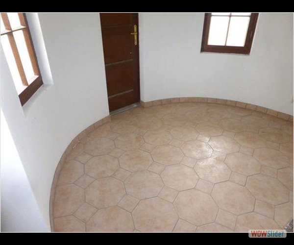 2016 - Fliesenboden in der 2. Etage